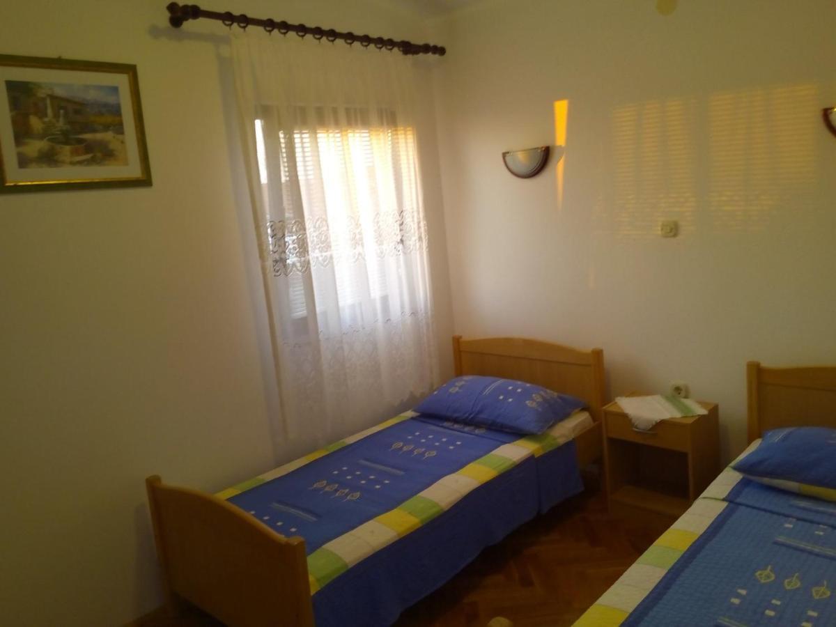 Maslina Apartment Vir Exterior foto