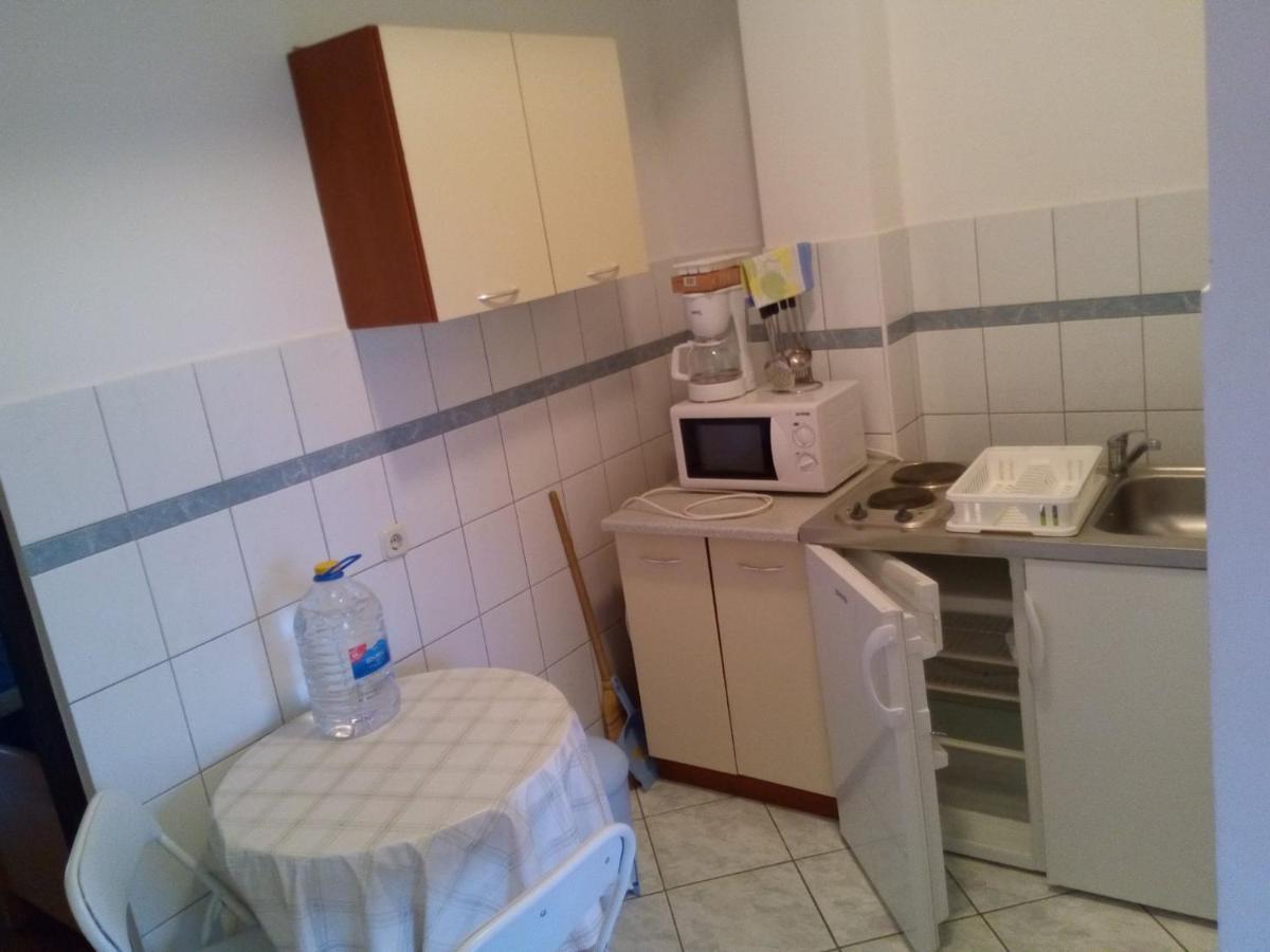 Maslina Apartment Vir Exterior foto