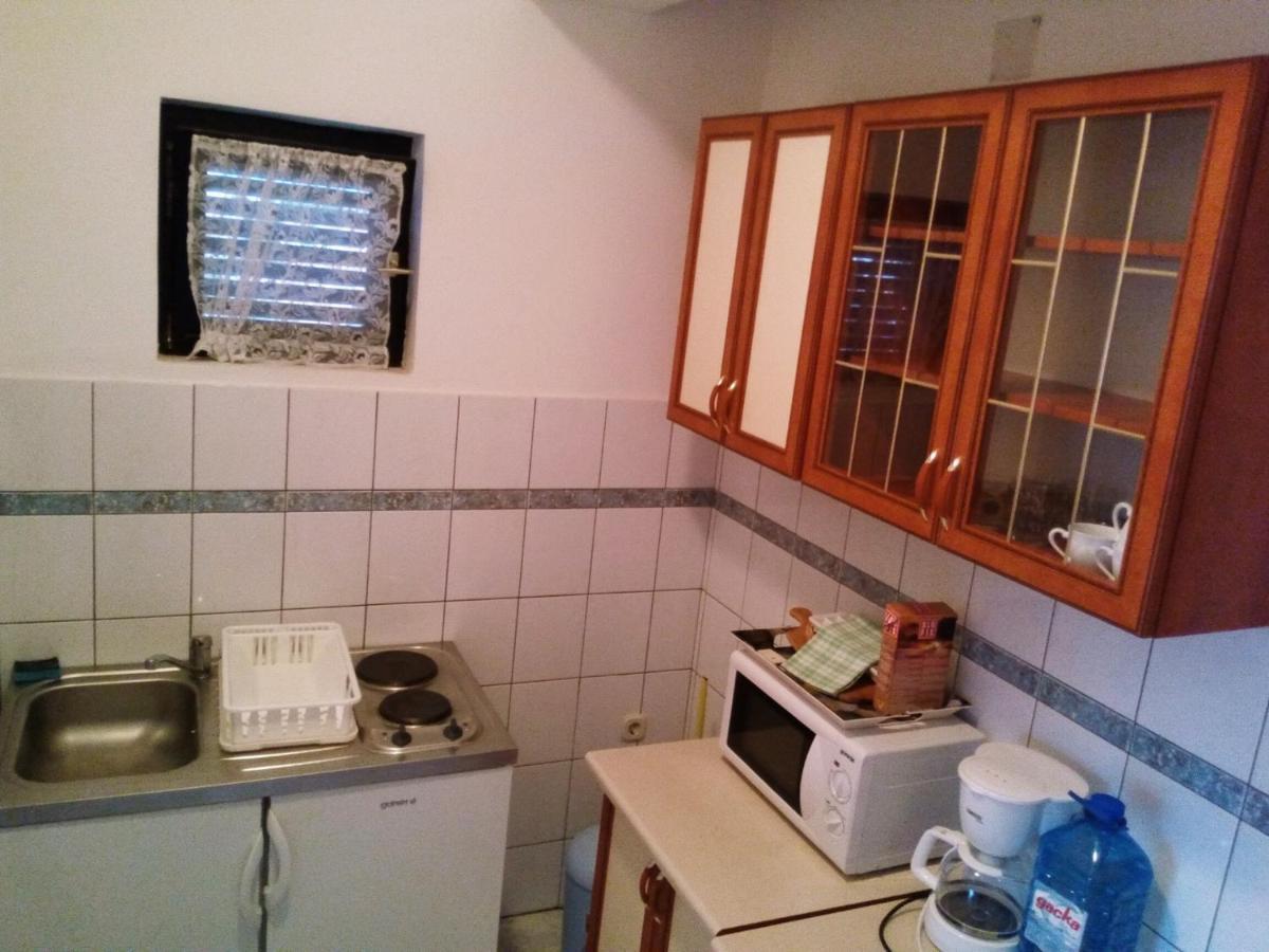 Maslina Apartment Vir Exterior foto